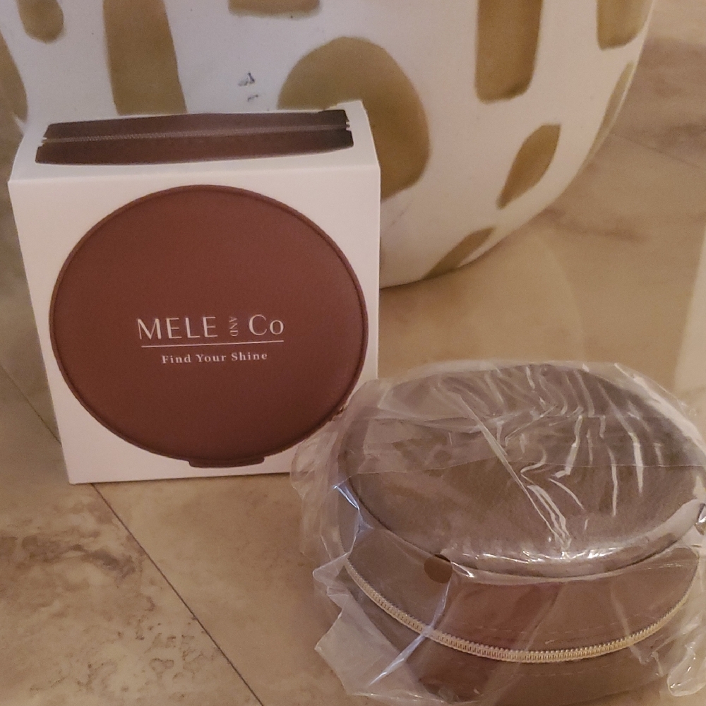 Mele & Co. Brown Travel Jewelry Case